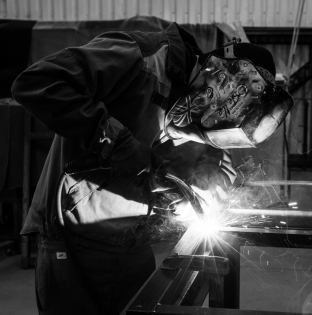 Soudure de l'acier à l'Atelier de la Verrière